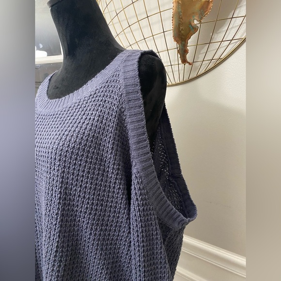 Charlotte Russe | Oversized Knit Open-Shoulder Sweater - Picture 3 of 6